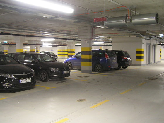 Parking podziemny w&nbsp;Galerii Rondo Wiatraczna