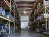 Fulfillment in-house czy outsourcing? Kiedy warto zainwestować we własne centrum logistyczne