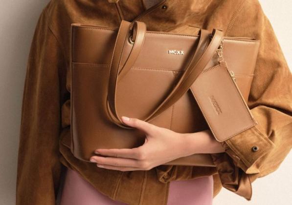 Brązowe torby damskie jako alternatywa dla czerni - odkryj głębię koloru