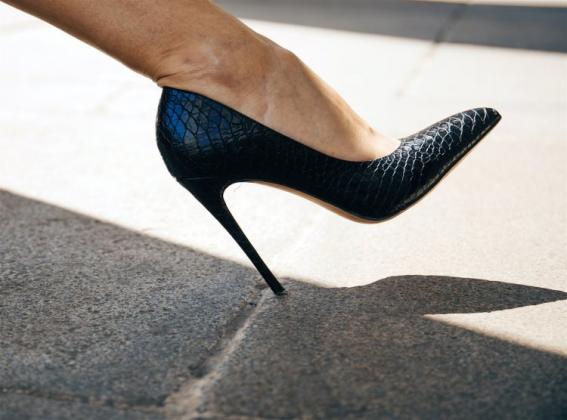 Ponadczasowy szyk w nowym wydaniu. Zobacz, jakie czółenka najlepiej pasują do tegorocznych trendów!