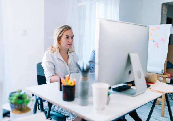 Microsoft 365 czy Office z dożywotnią licencją? Sprawdzamy, która opcja lepiej pasuje do Twoich potrzeb