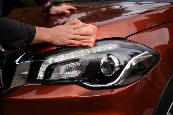 Gdzie w Warszawie zrobić powłokę ceramiczną na auto?