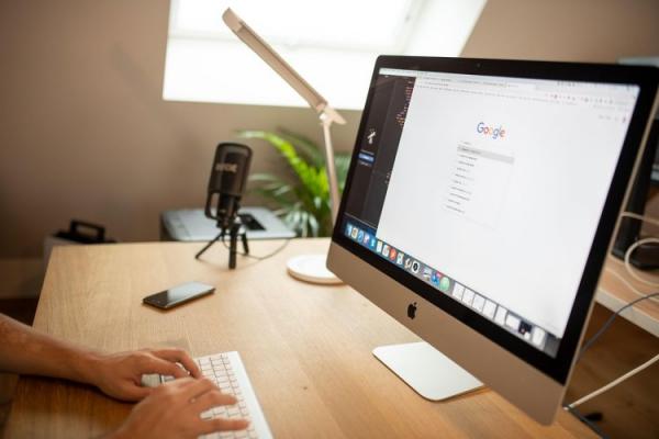 Opinie Google a widoczność firmy - co wpływa na decyzje klientów?