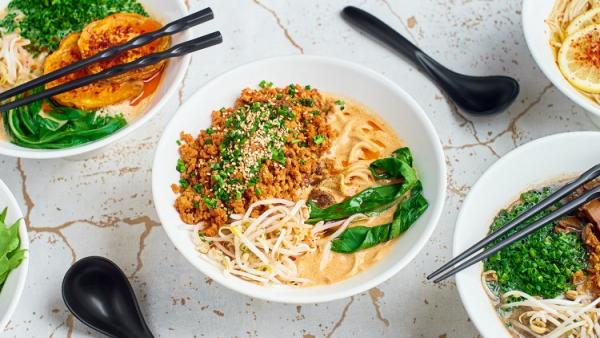 Dlaczego wegański ramen nie potrzebuje kompromisów w smaku? Poznaj Vegan Ramen Shop
