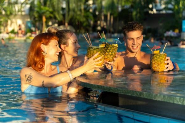 Wodny park rozrywki - jak spędzić dzień pełen zabawy i relaksu?