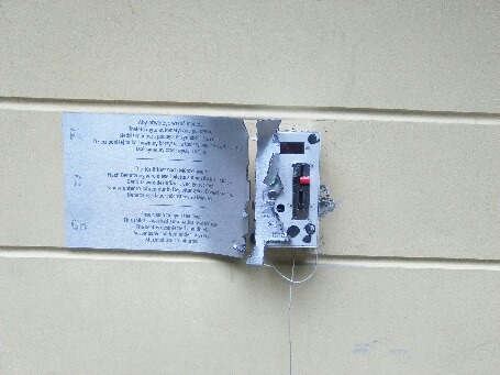 Zniszczona toaleta w parku Praskim, fot. ZOM