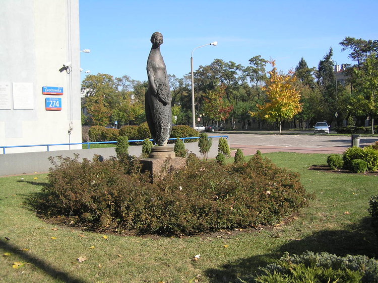 Syrenka przed Urzędem Dzielnicy na Grochowskiej