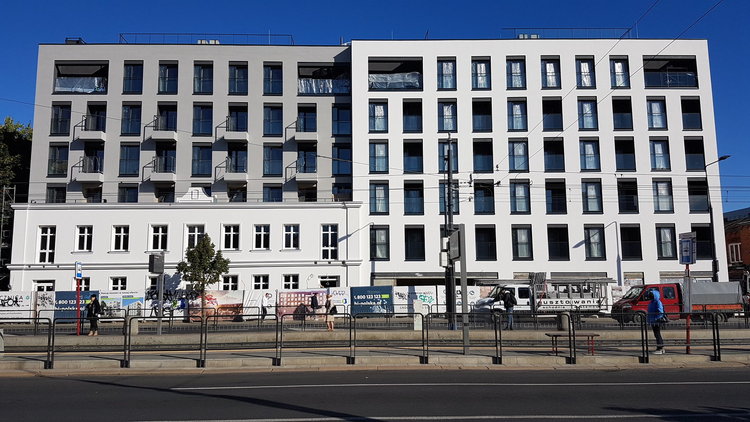 Grochowska 230 po nadbudowie