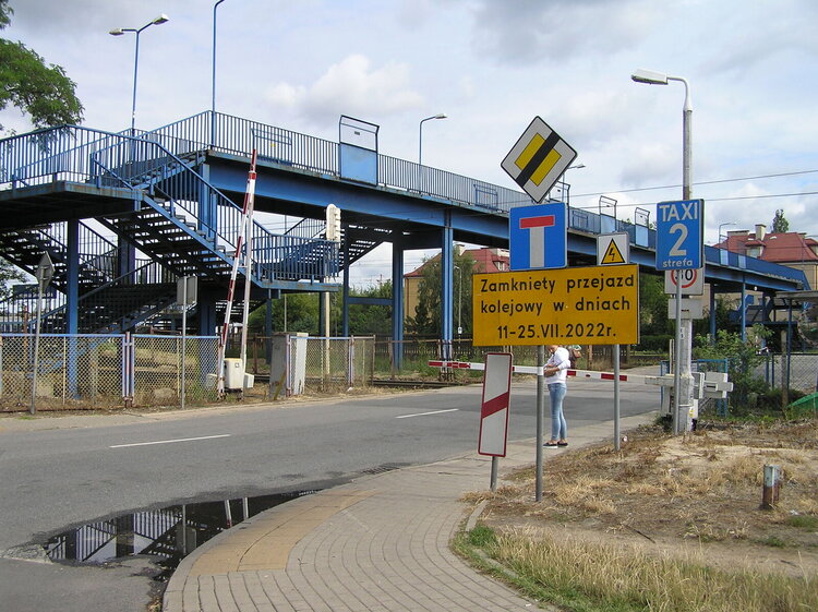 Zamknięty przejazd przy Chłopickiego