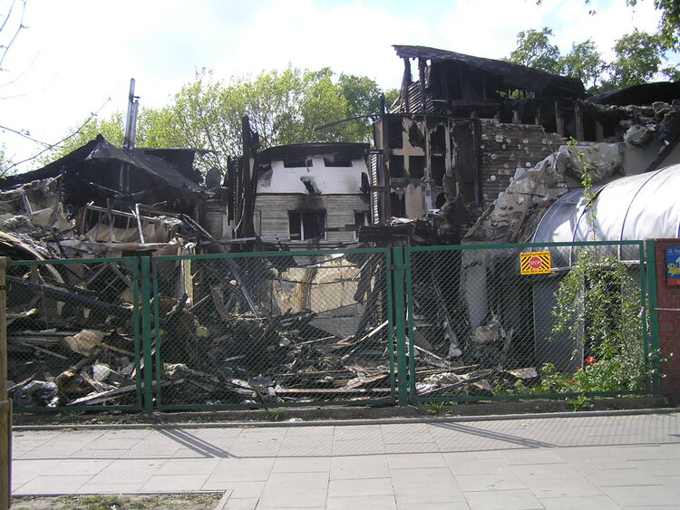 Karczma Rzym pogorzelisko będzie rozbiórka