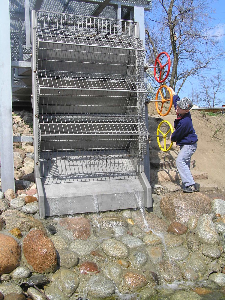 Kaskada w&nbsp;parku nad Balatonem