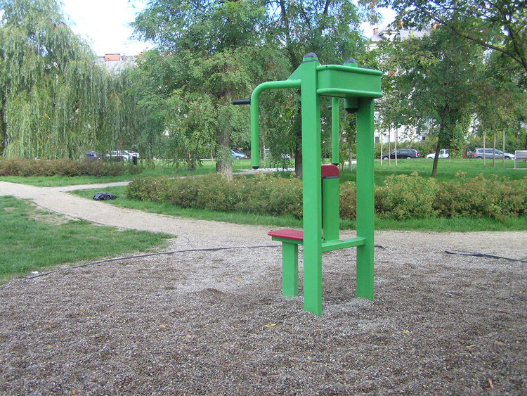 Siłownia w&nbsp;parku nad Balanonem