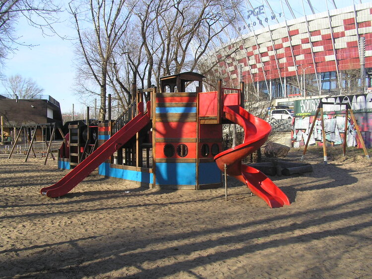 Plac zabaw na plaży Poniatówka