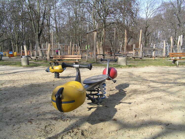 Plac zabaw w Parku Praskim w Warszawie