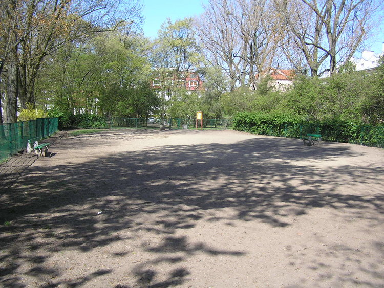 Wybieg dla psób w&nbsp;parku Leśnika