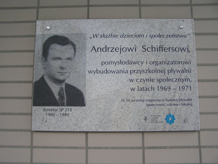 Tablica pamięci Andrzeja Schiffersa w Warszawie