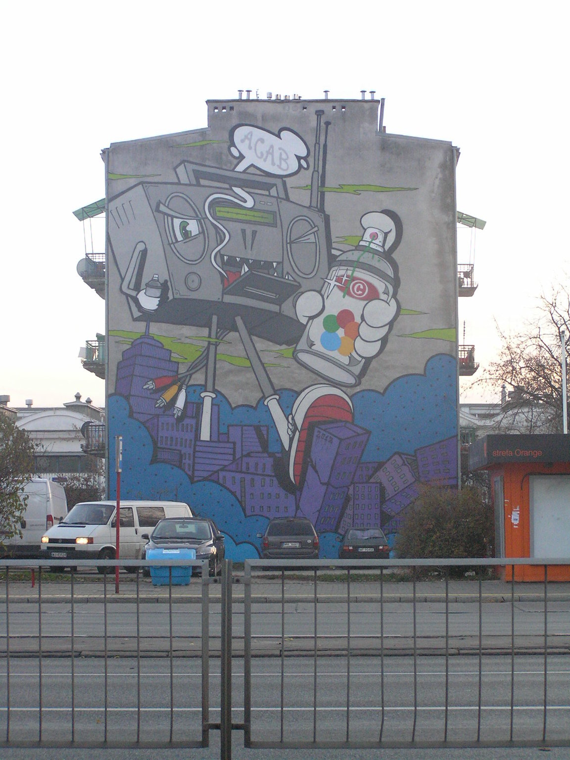 Karczewska 33 - mural