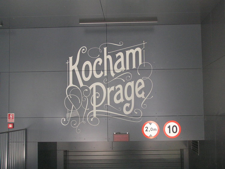 Mural Kocham Pragę! Stalowa 27 w&nbsp;Warszawie